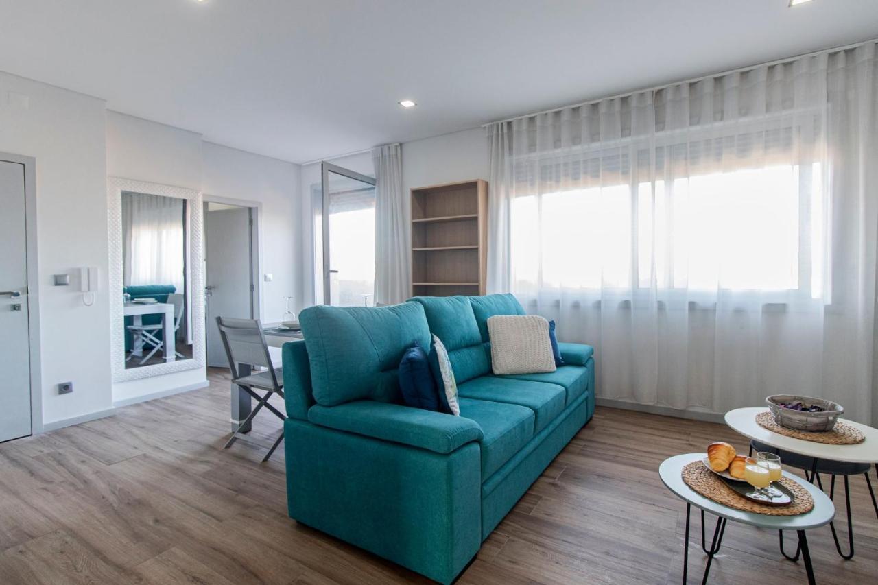 Downtown 1Br Apartment W/ Balcony By Lovelystay Porto Eksteriør bilde