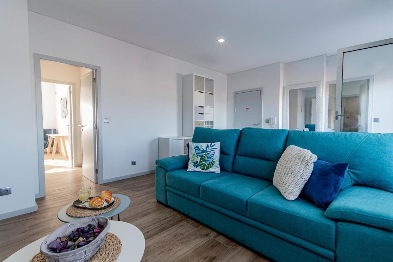 Downtown 1Br Apartment W/ Balcony By Lovelystay Porto Eksteriør bilde