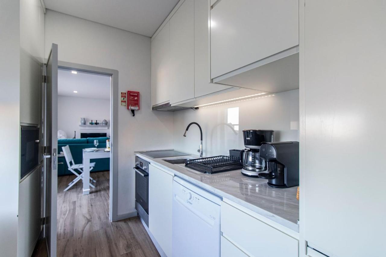 Downtown 1Br Apartment W/ Balcony By Lovelystay Porto Eksteriør bilde